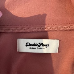 ピンクのジャンパーの画像