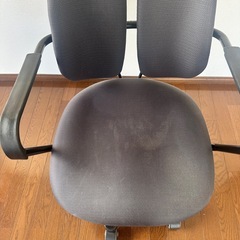 椅子　定価2万　キズ汚れありの画像