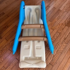滑り台の画像