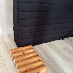 セミダブルベッド　脚付きマットレス一体型の画像