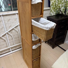 狭い場所にも置ける可愛い収納家具の画像