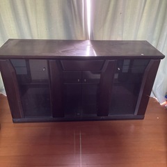 テレビ台兼収納家具の画像