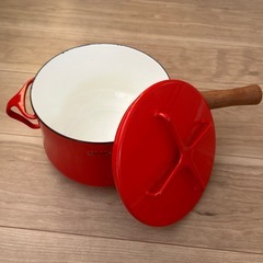 ホーロー鍋の画像