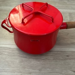 ホーロー鍋の画像