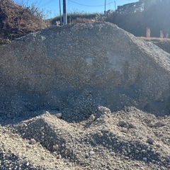 砕石、採石ダンプ一台1000円。どれだけ積んでも。どの車両でも。の画像