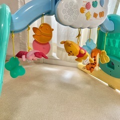 くまのプーさん えらべる回転 6WAYジムにへんしんメリーの画像