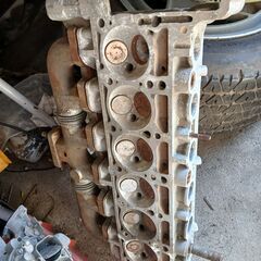 オールドMベンツ110型エンジンシリンダーヘツト販売の画像