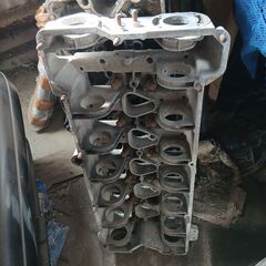 オールドMベンツ110型エンジンシリンダーヘツト販売の画像