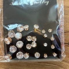 ピアス　53セットの画像