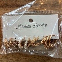 ピアス　53セットの画像