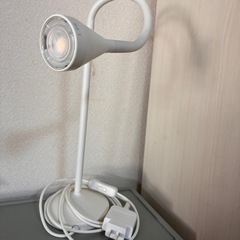 IKEA電気スタンドの画像