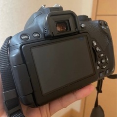 美品　Canon EOS Kiss7i！レンズ4本！その他備品、バック付！ の画像
