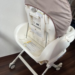 コンビ ネムリラ AUTO SWING エッグショック BE ココアブラウンの画像