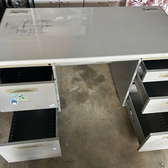 オフィス用の机1の画像