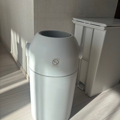 【早い者勝ち】ピジョンおむつ用ゴミ箱
の画像