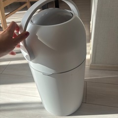 【早い者勝ち】ピジョンおむつ用ゴミ箱
の画像