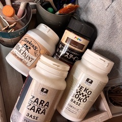 ペンキ大量　ハケなど　リメイク用品おまとめの画像