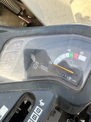  三菱 コンバイン MC16 結束機付き 2条刈 16馬力 超低アワー：179h！ 実動・中古美品