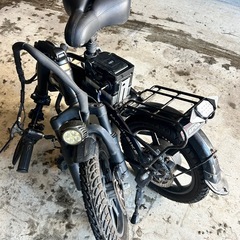 フルアシスト　折りたたみ　電動バイクの画像