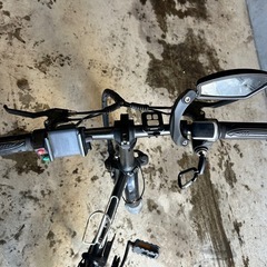 フルアシスト　折りたたみ　電動バイクの画像