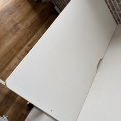 【問合せ中止_取引決定】白　作業机　キャスター付きの画像