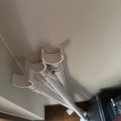 押入れ　二軒分　突っ張り棒ハンガーの画像