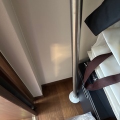 押入れ　二軒分　突っ張り棒ハンガーの画像