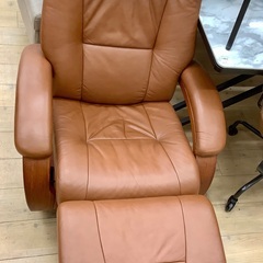 【トレファク松原店】HJELLEGJERDE（イエリアーダ）ノーザンコンフォートチェア（オットマン付き）のご紹介です！の画像