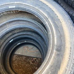 225/65/17スタッドレスタイヤの画像