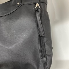 フェイクレザートートバッグの画像