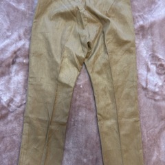 レディースパンツ  製品タグ付き未使用品レディースパンツ日本製  ウエスト　約66センチ 股下　約55センチ 裾幅　約15センチ  ブラウン ベージュ  日本製の画像