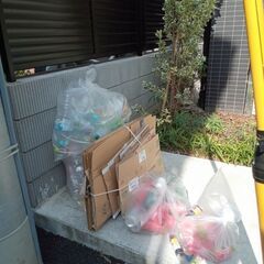 【西新宿駅】【月約3.5万円】【週3.5日×朝2時間】マンション清掃/未経験者可～日払い可(西新宿1)の画像