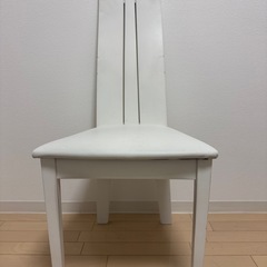 ダイニングテーブル＆イスの画像