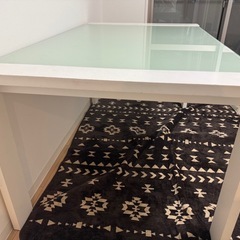 ダイニングテーブル＆イスの画像