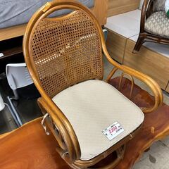 【リサイクルショップどりーむ荒田店】No.5363 一人用回転イス 木製の画像