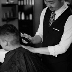 メンズサロンの理容師／技術とデザインを極め大人の男性を魅せるバーバー／未経験OK！の画像