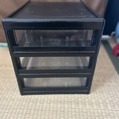 収納ボックスの画像