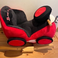 クリスマスにどうですか！乗用玩具 · 木馬、車の画像