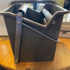 【引き取り限定】中古品　モップ絞り用バケツ　バケツ　掃除の画像