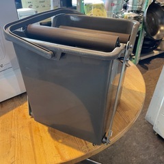 【引き取り限定】中古品　モップ絞り用バケツ　バケツ　掃除の画像