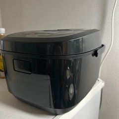 炊飯器の画像