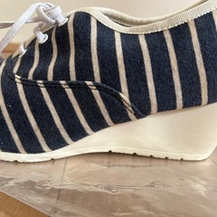 coche et coche パンプス　23.5 靴　レディース　スニーカーの画像