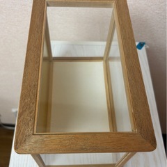 人形ケース　木　ガラス　　　　　の画像