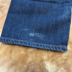 レディースジーンズ デニム  股下　約67センチ 裾幅　約17.5センチ ウエスト　約75センチ  画像の通り裾の近く、前側のまくれば見えない所にスレがあります。の画像