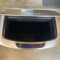 センサー付きゴミ箱(47㍑)  動作確認済みの画像