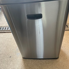 センサー付きゴミ箱(47㍑)  動作確認済みの画像