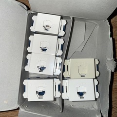 Panasonic WNT 15649W 埋込テレホンモジュラジャック6個入りの画像