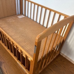 ベビーベッド の画像