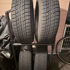 中古スタッドレスタイヤ 195/65R/15の画像