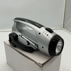 手動発電FMラジオ&ライト　防災グッズの画像